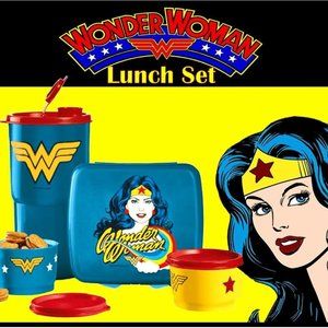 Tupperware Wonder Woman 4 Piece Lunch Set